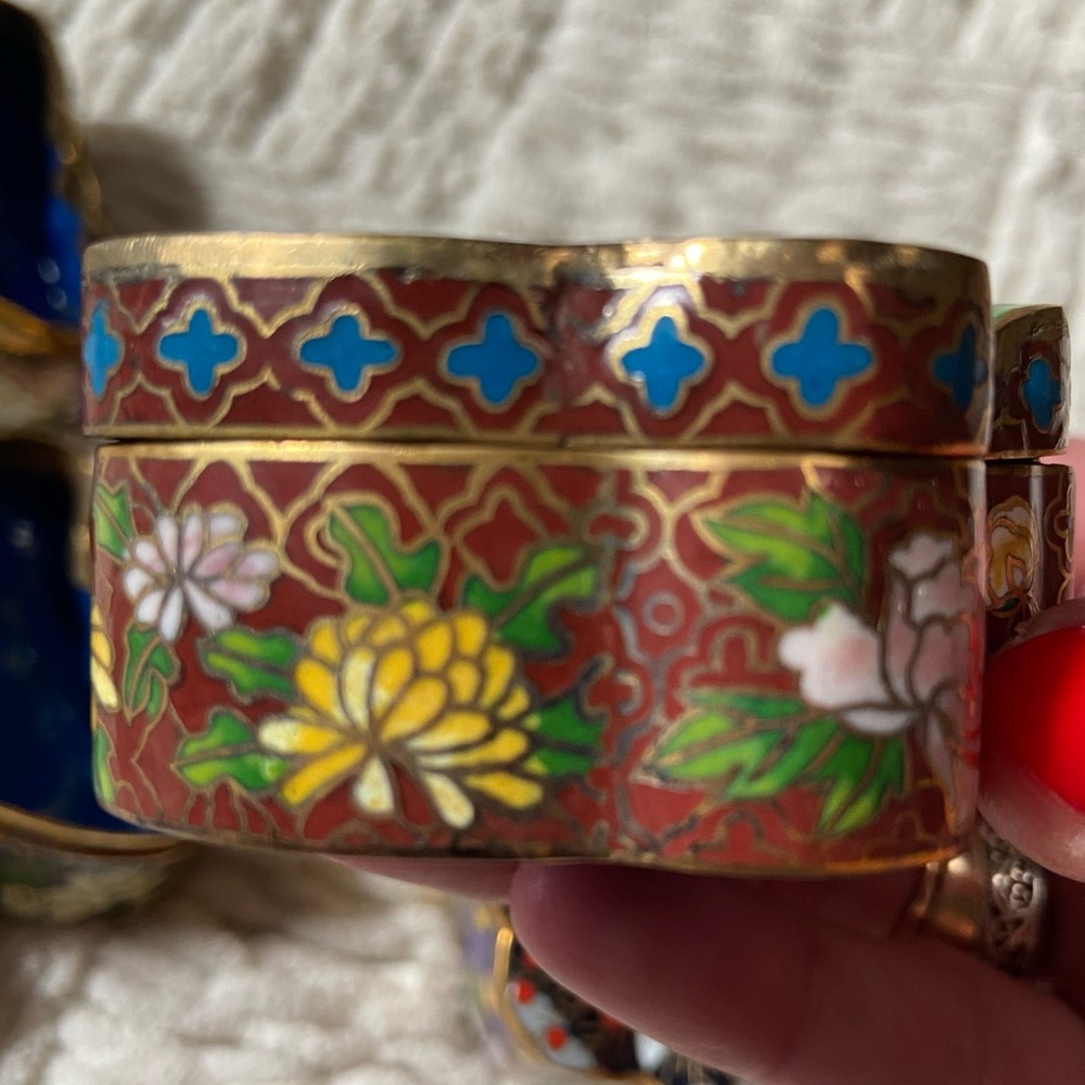 Vintage Chinese Cloisonné Enamel Gold Butterfly Trinket Boxes Set of 4 - Picture 10 of 15
